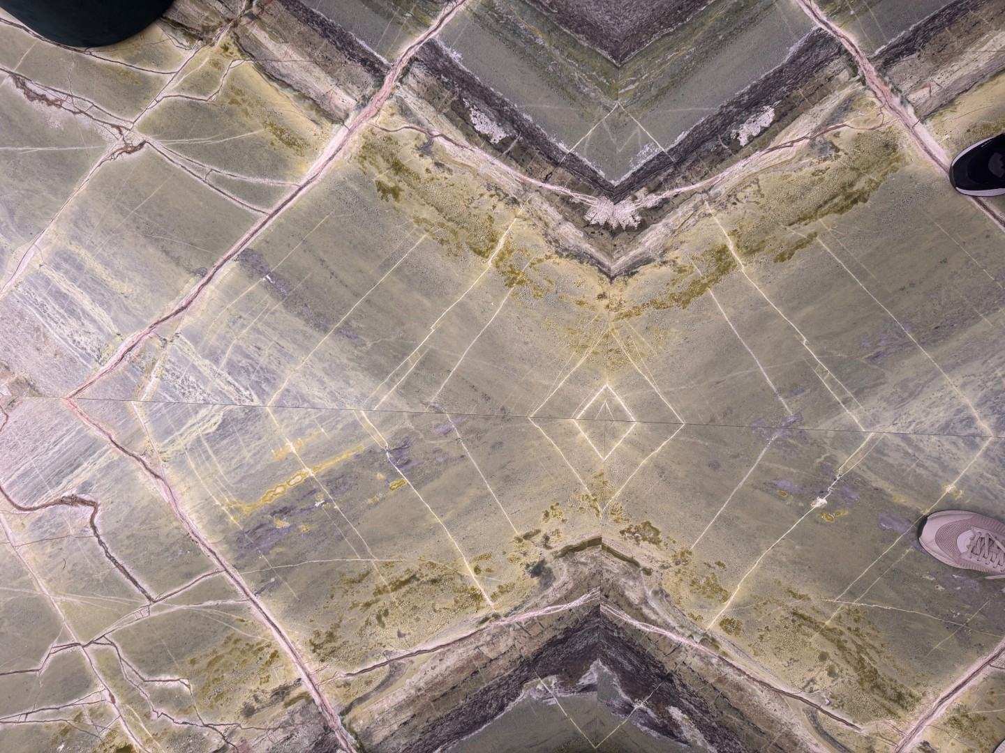 Slide 2 - Marmi Jović